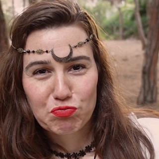 Шаман втыкает телочку глубоко и жестко