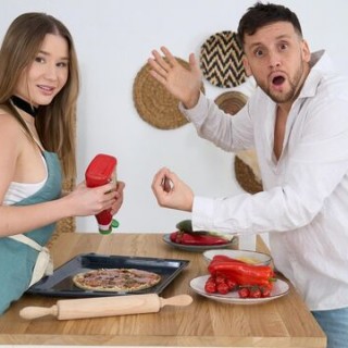 Сиськастая Амалия круто ебется в жопу